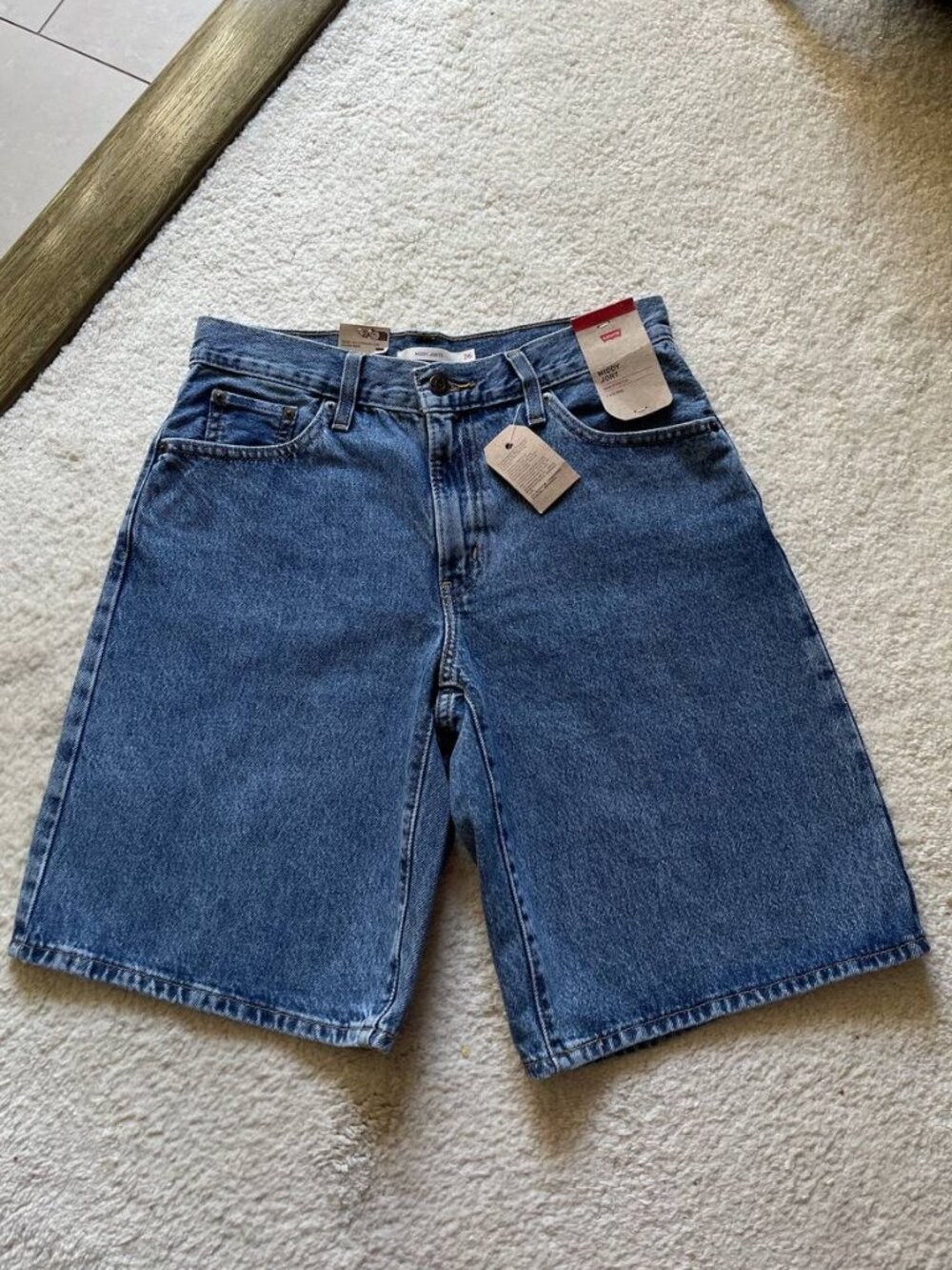 NWT Levi's Middy Jorts Mid Rise Women's Shorts Size 26